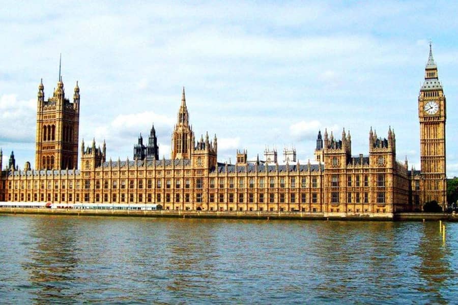 houses of parliament by river