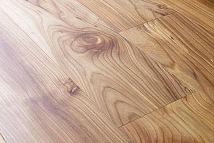 close up grain engineered elm floor