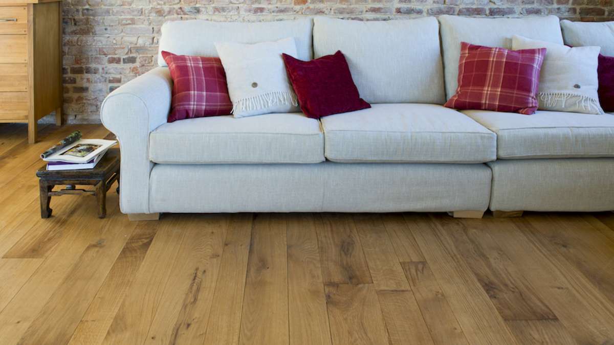 sofa on oak flooring 